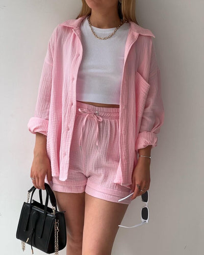 Casual Solid Color Shorts Outfit