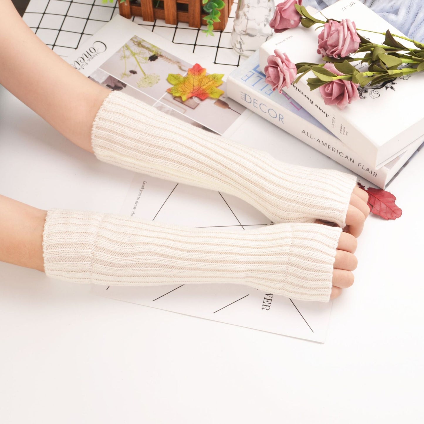 Korean-Style Women's Thermal Knitted Sleeves - Elegance Meets Warmth