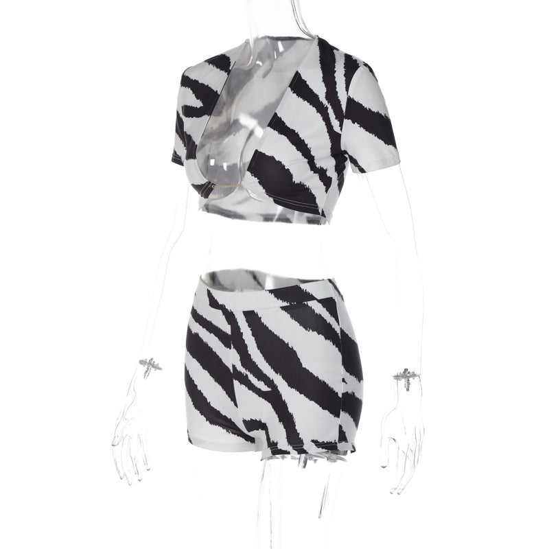Slim Zebra Print Shorts Outfit