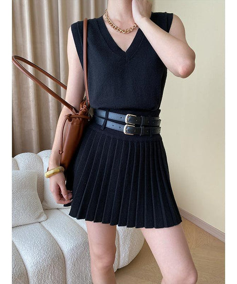 Fashionable Knitted Vest Pleated Skirt Outfit - ForVanity skirt outfit, women's outfits Skirt Outfit