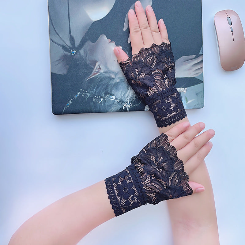 Elegant Women's Lace Cut-out Cuffs - A Versatile Accessory for Every Wardrobe