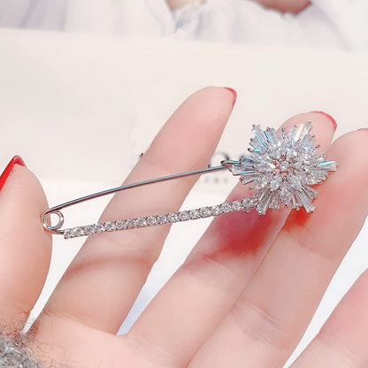 Sparkling Snowflake Brooch - ForVanity pins & brooches, women's jewellery & watches Brooches